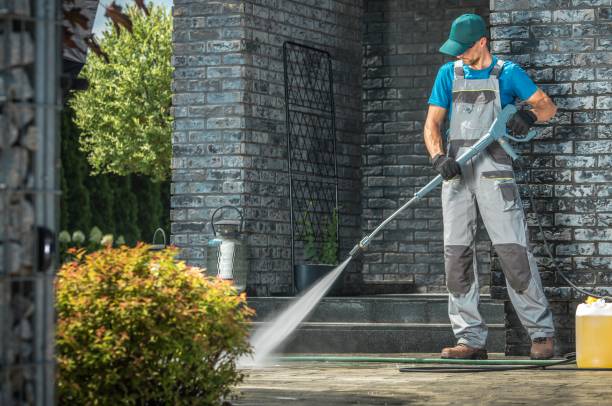 Best Pool Deck Cleaning  in Kensington, NY